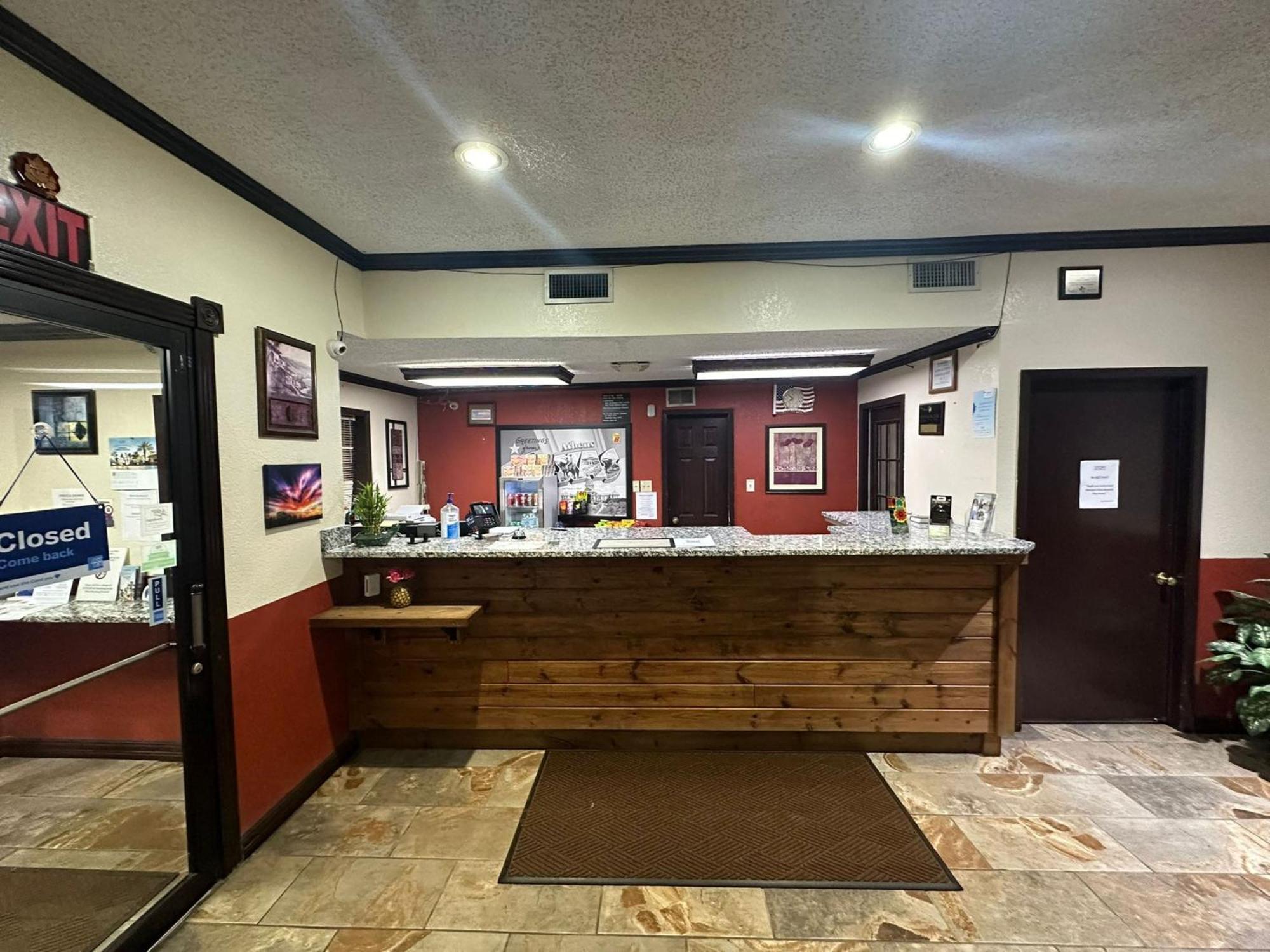 Hotel Super 8 By Wyndham Tx 2*